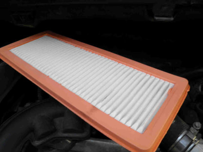 How to replace the air filter