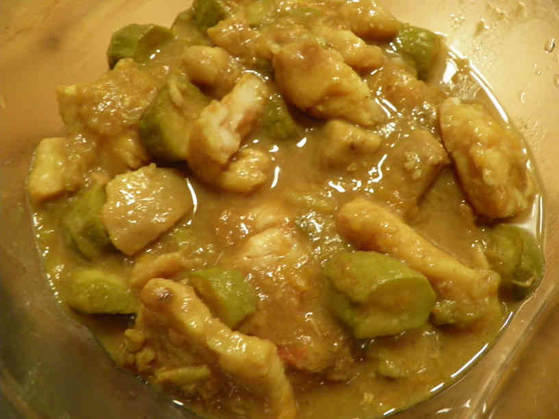 Fish fillet in curry sauce