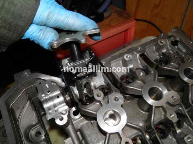 valves refitting to cylinder head
