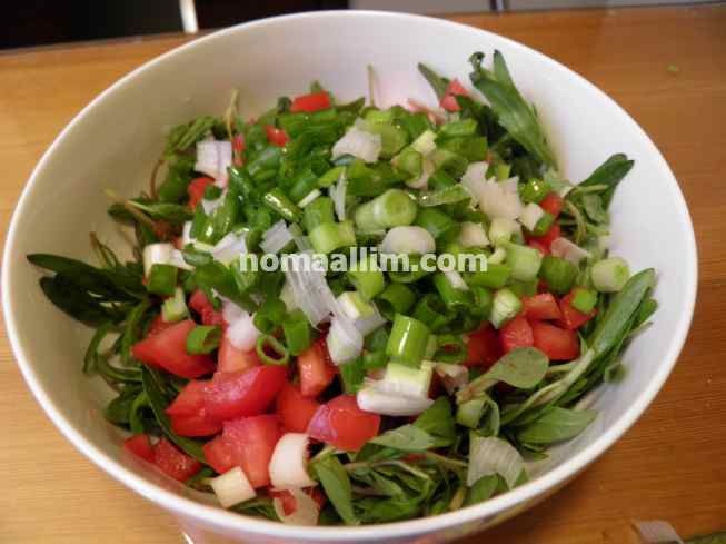 thyme leaves salad