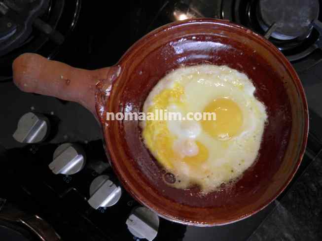 Terracotta fried egg